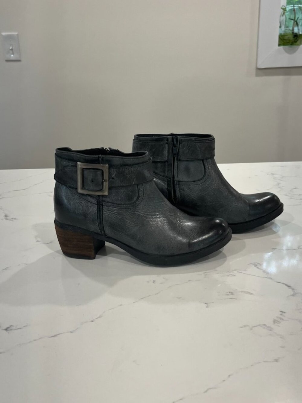 Cordani jeron ankle distressed  Ash/black bootie size 7